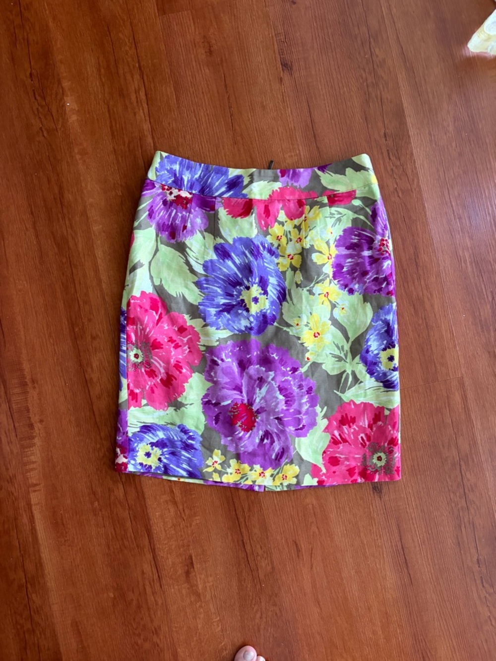 Banana Republic Floral Pencil Skirt in Lime Green with Pink & Purple Blooms